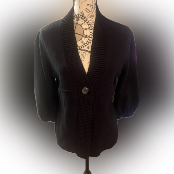 One button cardigan sweater - Picture 1 of 8